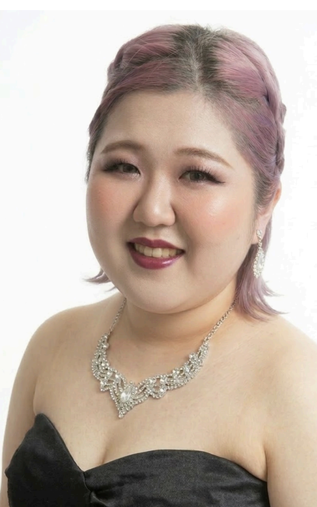 YUNA TSUKAMOTO